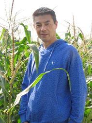 曹秋根个人资料,从平凡走向卓越的奋斗历程